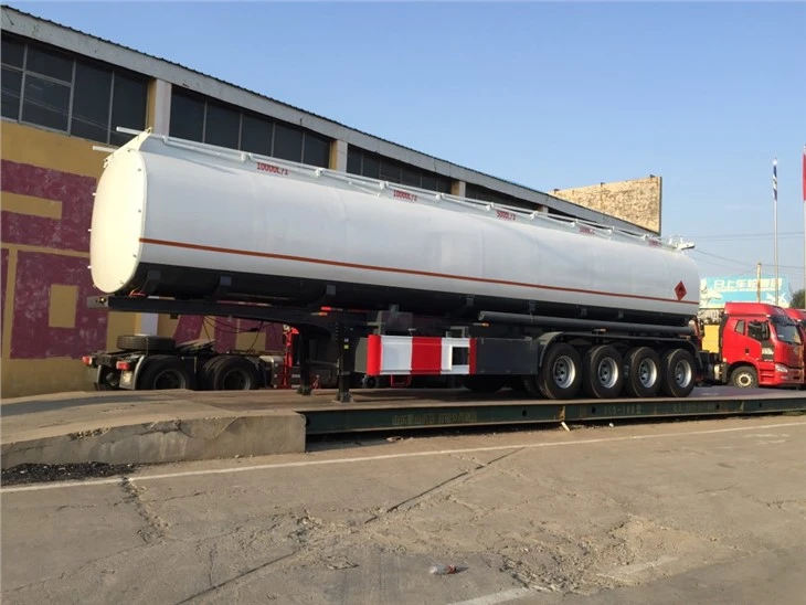 Tilpasset 4-akslet tilhenger for drivstofftanker