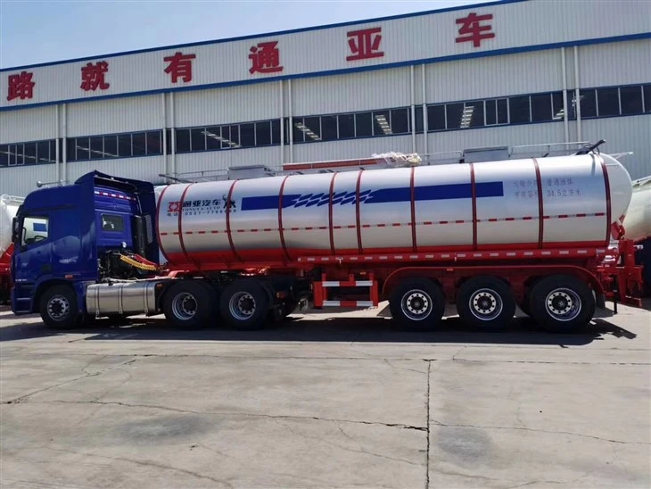 42000 Liter Asfalt Bitumen Tankvogn
