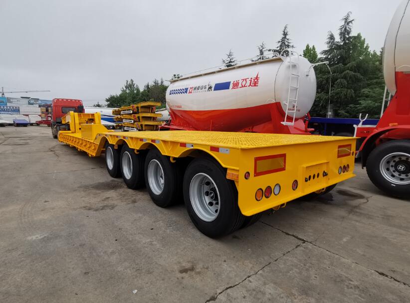 Avtakbar svanehals lavseng semitrailer