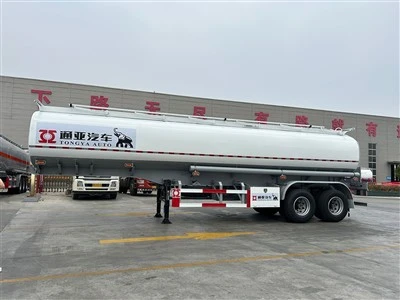 2 Axle Fuel Tanker Semitrailer til salgs